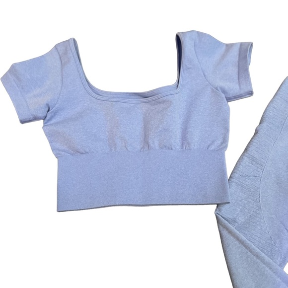 Baby Blue GUESS workout set - Picture 2 of 5